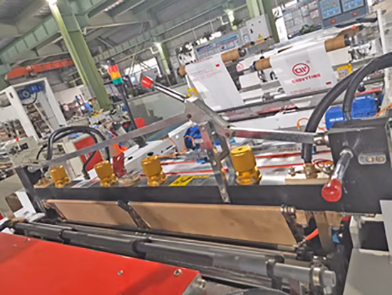 Macchina per la produzione di sacchetti per magliette per magliette per rifiuti biodegradabili in PE LDPE HDPE ad alta velocità